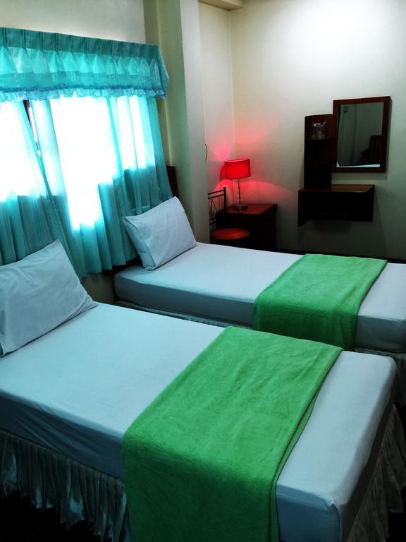 J-Safe Guesthouse Сукотай Екстериор снимка